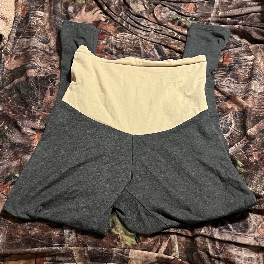 Motherhood Maternity Leggings - Size M